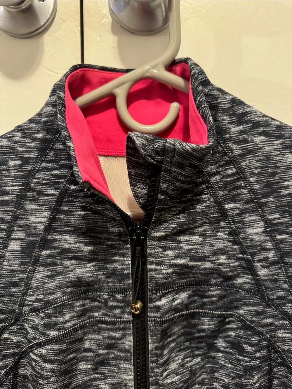 Lululemon Jacket - Picture 5 of 7